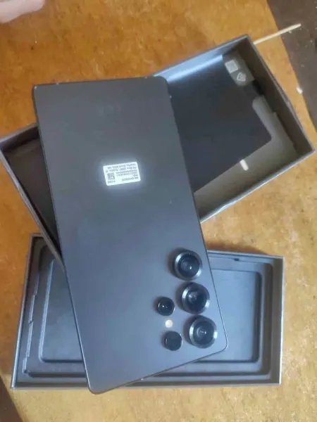 Samsung s25 ultra 512GB 12 ram ba9a blkartona